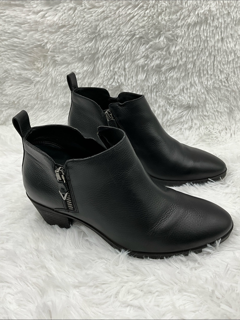 Vionic Booties Size 8W Black Ankle Booties Side Zipper - Picture 3 of 8